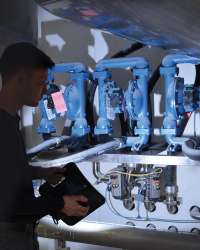 Compact Size Light Weight IP65 Rated WL4016 High Lumens Of 1000lm Flood & Area Light,Waterproof,Dust proof,180° Magnetic Adjustable Handle, Including Battery With Charging