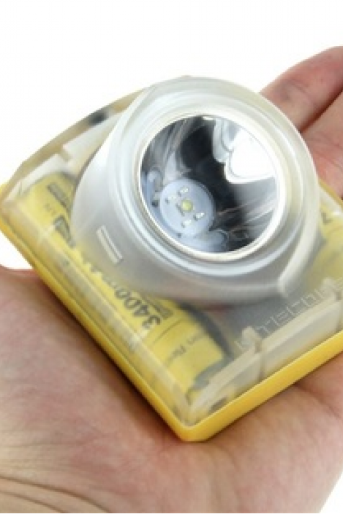 Nitecore EH1 Explosion-Proof LED Headlamp Magnetic USB Rechargeable Headlamp (260 Lumens, 2x18650)